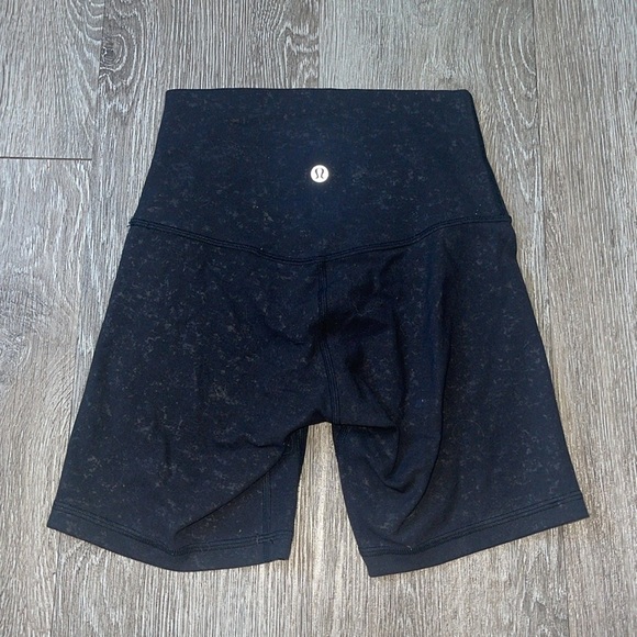 Lululemon Black Women's High-Waisted Shorts - Picture 3 of 7